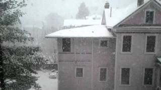 preview picture of video 'First snow of this winter season 2012 Waynesboro Virginia'