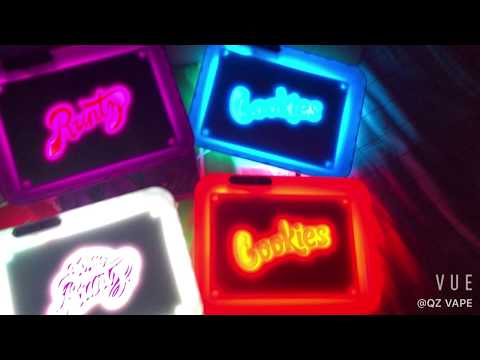 How does glow tray looks like in the dark?