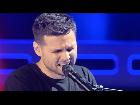Manuel Muñoz:  “Capitán Tapón” - La Voz 2016 - Audiciones a Ciegas