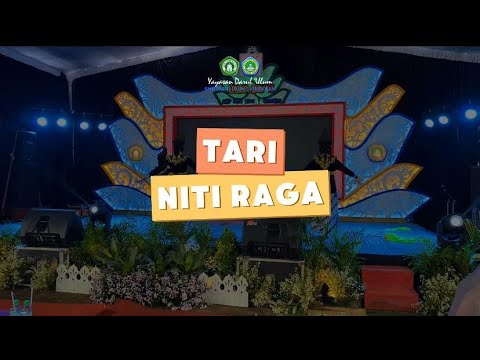 Penampilkan Tari Niti Raga dengan penuh makna