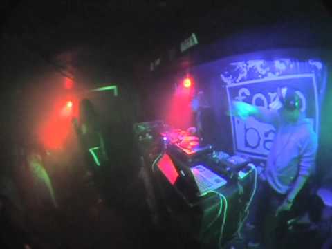 RUN TINGZ CRU  WARSZAWA 18 02 2011 HEMUGUGULI 2z3