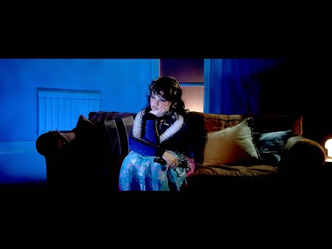 Lola Young - Messy (Live On The Graham Norton Show)