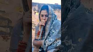 Download lagu Desi Hookah #shorts #streetfood #hookah #desi #indian #trending #viralshorts #hokkah mp3