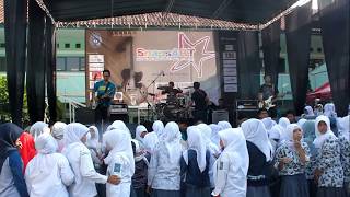 Download lagu Arabian Peanuts - Tak Dendam (@ MAN 2 Cibiru Bandung) 2012 mp3