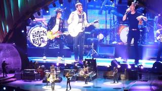 Who Do You Love (with The Black Keys) - Rolling Stones Live @ Newark, N.J. 15/12/12
