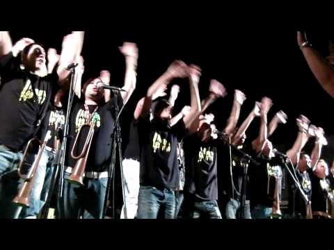 MURGA LOS TITI ROYS 2013 - CARNAVAL SOLIDARIO 01-12-2012