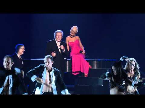 Christina Aguilera & Tony Bennett - Steppin Out With My Baby [Emmy Awards] High Definiton