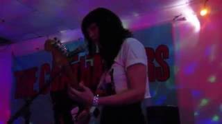 The Coathangers  "Watch Your Back"
