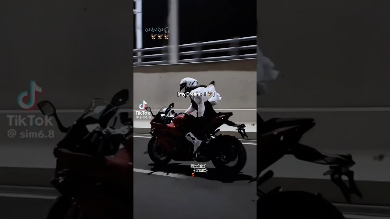 Mehbooba O Mehbooba 😉💃||‪@Dj.Tanisha.remiXsOnG.T‬ Dance Cover || Navyaneerja||#hundai🏍️🏍🏍️#shorts​