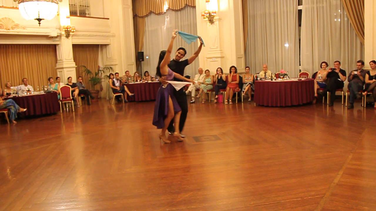 MARCO GONZALEZ E VALERIA GONZALEZ NO 5º ENCUENTRO TANGO GALICIA - I