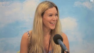 Joss Stone sings @ Children&#39;s Hospital &quot;Tell Me What We&#39;re Gonna Do Now&quot;