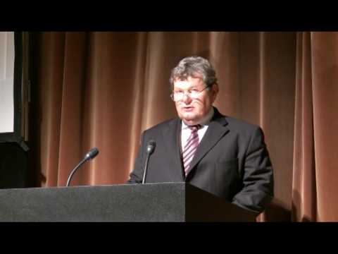 Paksi Atomerőmű Zrt. húsz dolgozója kapott céggyűrűt / Paks -2009.10.22.