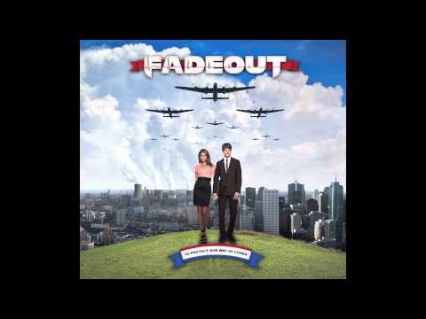 Fadeout : Puppets and Dolls