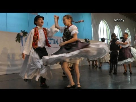 Kispöndöly-Pipitér, Komló - Dudálunk csak dudálunk