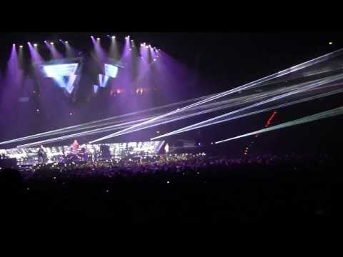 MUSE -  Survival (Hamburg 15.12.2012)