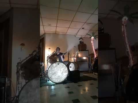 JAW KNEE VEE / (COVER) / BOB FRYFOGLE / SIX FOOT UNDER