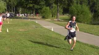 preview picture of video 'Varsity Boys Top 10 @ 1.6 Miles-2013 FF XC KO @ Arnold City Park'