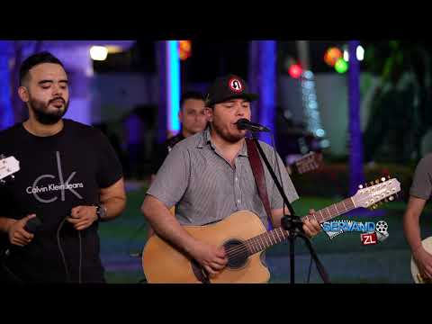 Los Del Arroyo Ft. Los Maximos - Picando Piedra (En Vivo 2020)