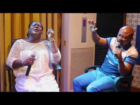 Sire Godwin and Edna (Vine Praise) / Local Worship Medley