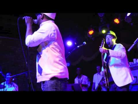 Soulive feat. Nigel Hall- Everybody Wants To Rule The World