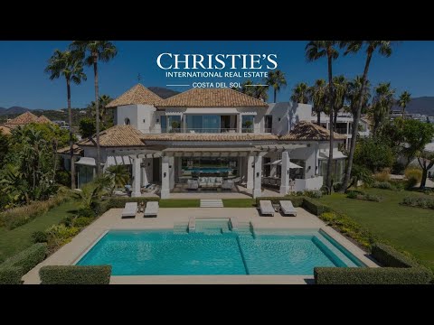 Stunning mediterranean villla with impressive views in Monte Halcones, Benahavís