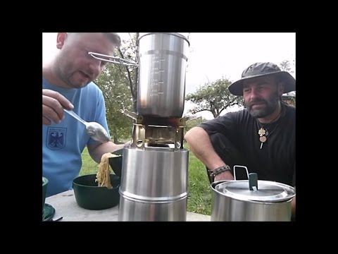 Trekking-Food I: Die Asia Nudelsuppe  & Aufbau Tarp