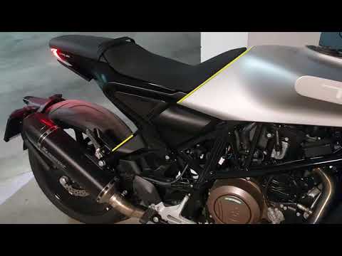 Husqvarna VItpilen 701 Akrapovic Titanium + LeoVince Decat Sound