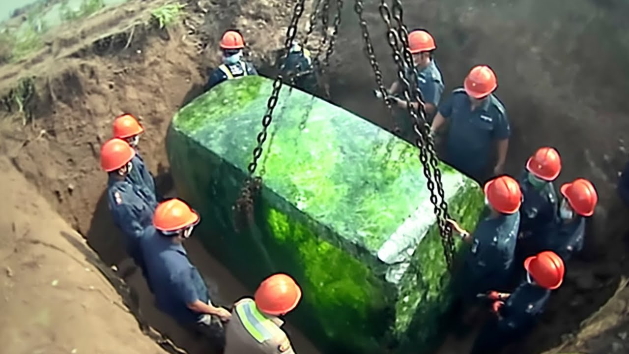 YouTube Thumbnail Downloader FULL HQ IMAGE