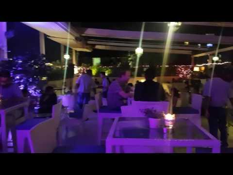 download lagu mp3 mp4 Cafe Terra Bandra, download lagu Cafe Terra Bandra gratis, unduh video klip Cafe Terra Bandra