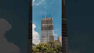 How cranes get on top of the building🤔