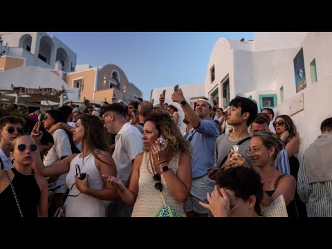 Massentourismus: Ferieninsel Santorini an der Belastungsgrenze