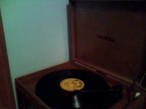 1982 Broomall String band circus jamboree march of gladiators, here comes the circus, be a clown, baby elephant walk, merry go round broke down, man on the flying trapeze, tiger rag, billboard mar