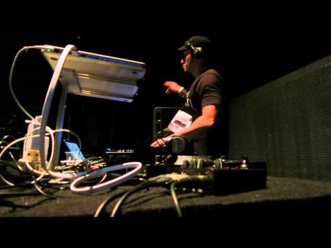 DJ Mikey Swedish House Mafia Opening - From Dutch House Track to Praise you