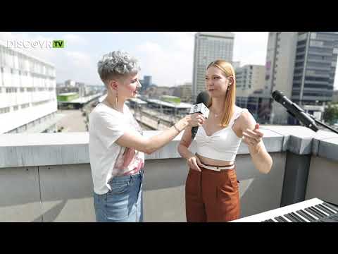 Soë Blue – Karma | DiscovrTV Zurich Rooftop Session