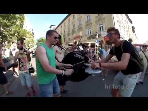 MUSIK- & TANZDEMO MEHR LÄRM FÜR MÜNCHEN gegen die Stilllegung der Stadt durch Luxussanierung