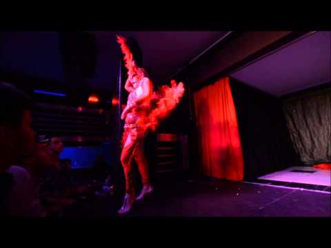 Fourton House Jundiaí - Lux Drag - Yslaina Top B'Day