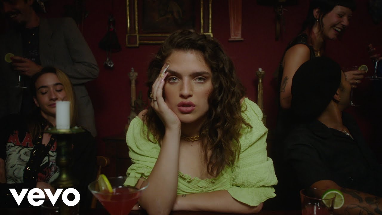 Mae Muller — So Annoying