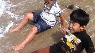 arrested development honeymoon day [Anyer beach]