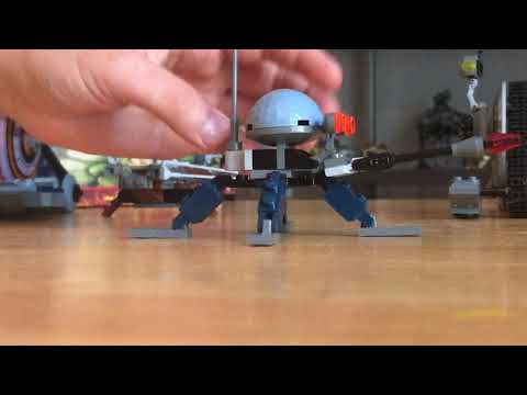 LEGO tank droid comparison ( Wookie attack and corporate alliance tank droid)