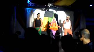 preview picture of video 'JD como Nicki Minaj 2013'