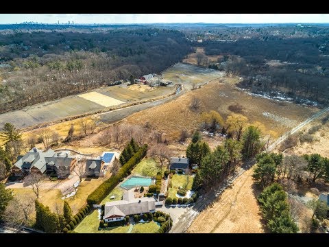 140 Marrett Rd, Lexington MA | Elizabeth Crampton | Tel: 781-389-4400 | Fine New England Living