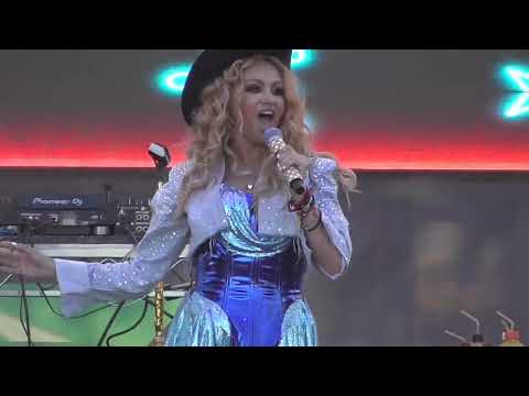 Golpes En El Corazón - Paulina Rubio