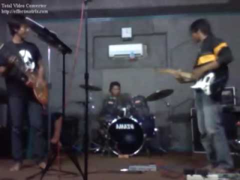 Edi Anwar-Jaman Istilah NgePunk tur Nyantri. Hehehehe...