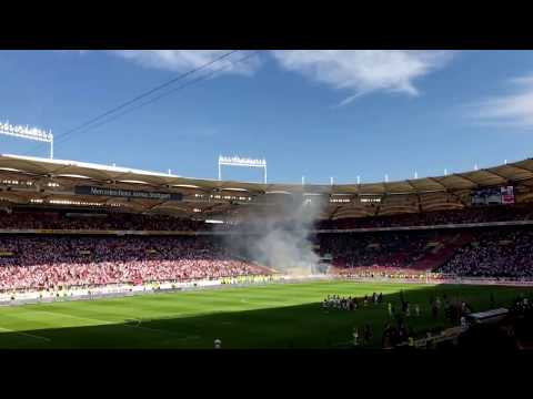 VfB : KSC 9.4.2017  2:0 die Fans feiern den Derbysieger