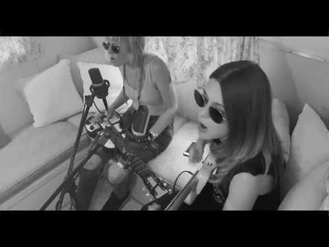 Pilgrimage Sessions feat. LARKIN POE performing "Preachin' Blues"