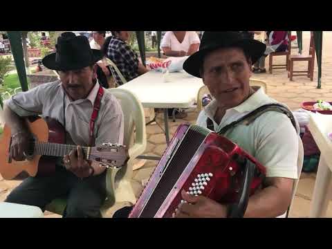 Los Hermanos Arteaga Interpretan “Adiós mi Pucareñita”