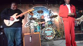 Video thumbnail of "Buddy Guy &  Kingfish  Jan 10 2020 Legends Chicago nunupics"