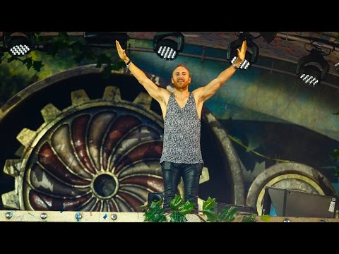 David Guetta - Showtek vs. Rihanna - Booyah Right Now (Live @ Tomorrowland 2014)