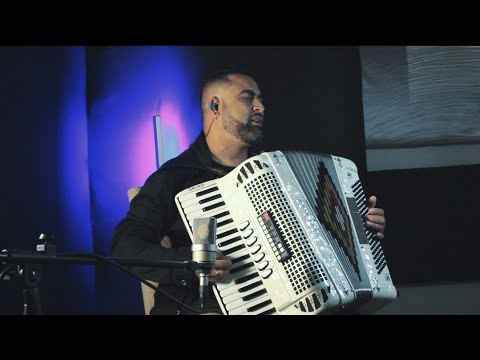 Banda Coração Carente - Solteiro não faz Amor (Clipe Oficial)