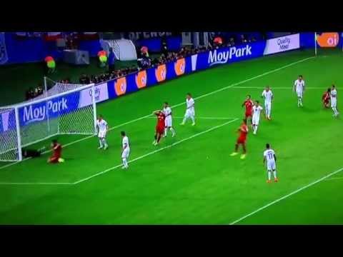 Busquets miss Spain vs Chile - World Cup 2014